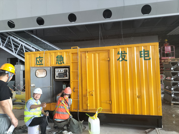 和平怎样判断空气滤清器是否需要更换？